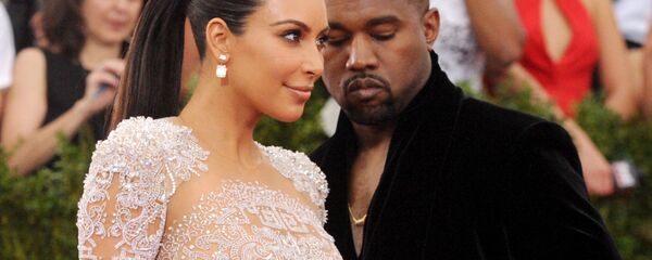 Kim Kardashian and Kanye West arrive at The Metropolitan Museum of Art's Costume Institute benefit gala. Kim Kardashian and Kanye West arrive at The Metropolitan Museum of Art's Costume Institute benefit gala. - سبوتنيك عربي