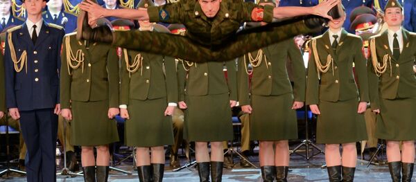 عرض لفرقة ألكسندروف في سوتشي عرض لفرقة ألكسندروف في سوتشي - سبوتنيك عربي