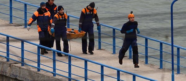 إنتشال جثث من ركاب الطائرة المنكوبة تو-154 التي سقطت في البحر الأسود - سبوتنيك عربي