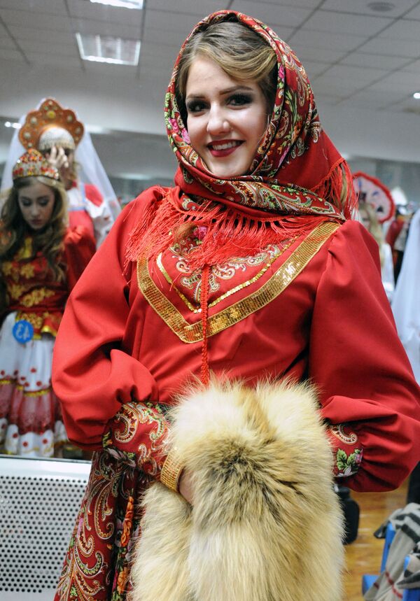 التحضيرات قبيل مسابقة ملكة الثلج الدولية في الصين - سبوتنيك عربي