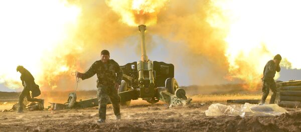 قوات الحشد الشعبي تطلق قذائف ضد تنظيم داعش في الموصل، العراق، 28 ديسمبر/ كانون الأول 2016 - سبوتنيك عربي
