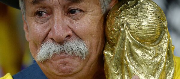 حزن البرازيلين لخسارة مونديال 2014 - سبوتنيك عربي