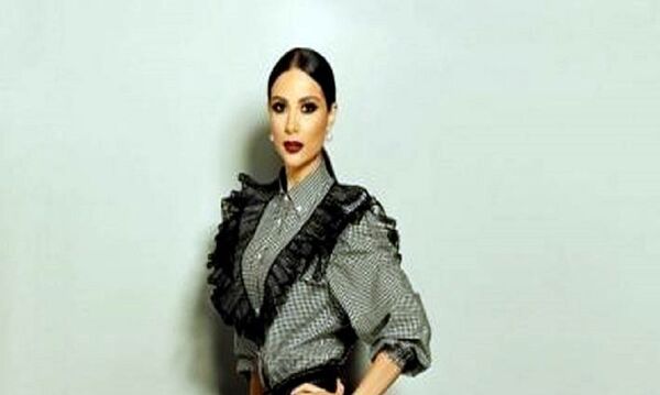 مطربة عربية تظهر بإطلالة كيم كاردشيان - سبوتنيك عربي