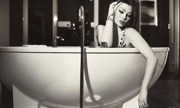 هيفاء وهبي في البانيو - سبوتنيك عربي