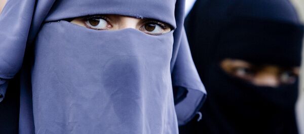 Женщины в никабе - سبوتنيك عربي