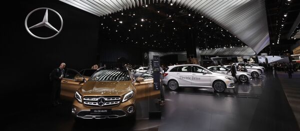 The Mercedes-Benz GLA 250 4Matic на автосалоне в Детройте - سبوتنيك عربي