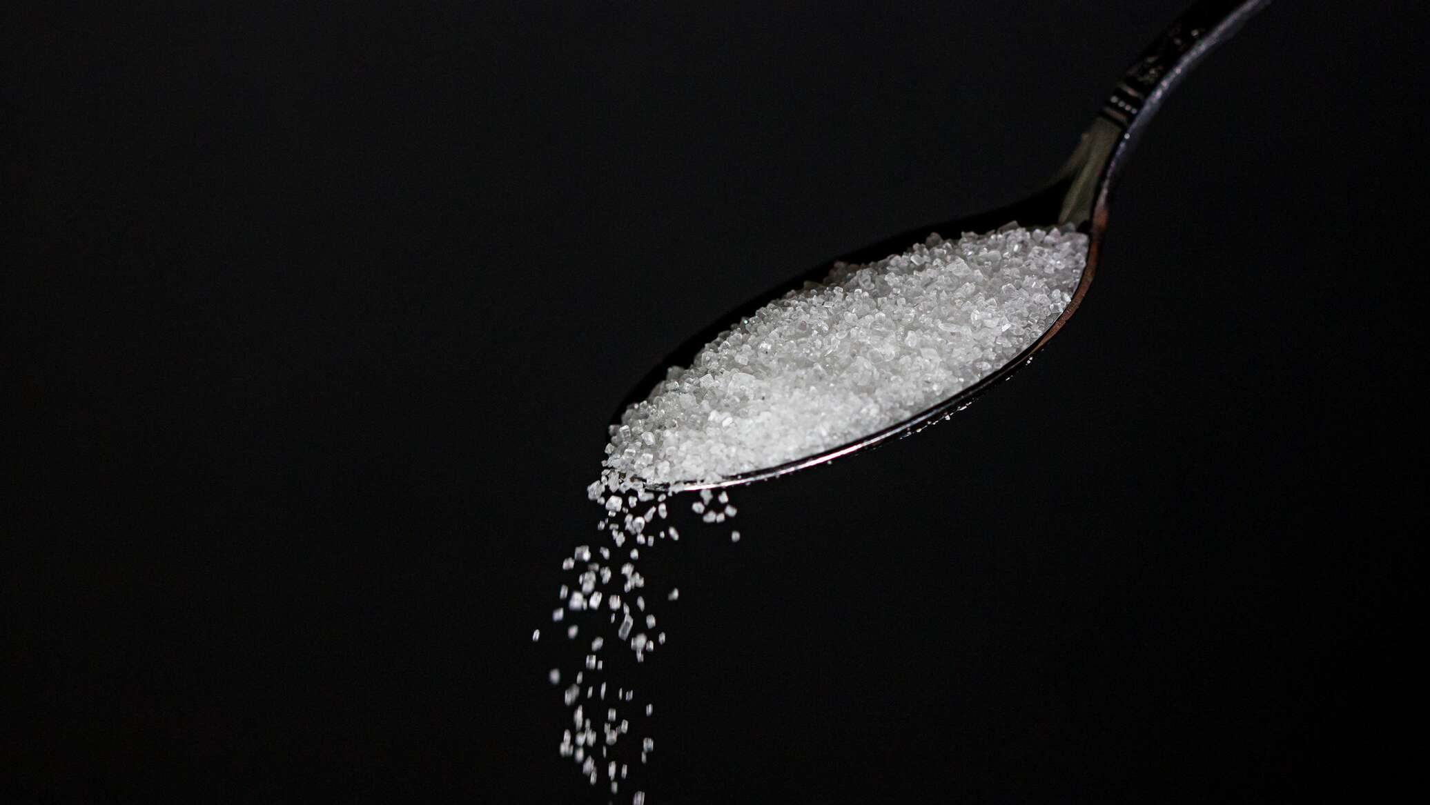 حلو لكن مكلف... مراجعة شاملة تظهر كيف يمكن أن تضر الأنظمة الغذائية الغنية بالسكر بالذاكرة