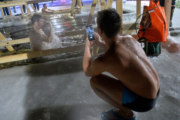 عيد الغطّاس في حي زيلنيدولسك، تتارستان - سبوتنيك عربي