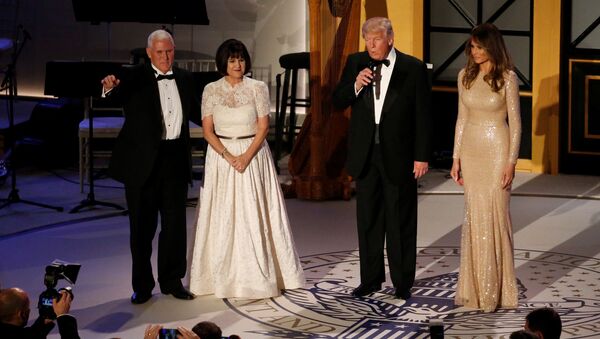 حفل عشاء يجمع الرئيس الأمريكي دونالد ترامب - سبوتنيك عربي