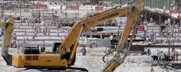 جانب من إنشاءات ملاعب مونديال قطر 2022 جانب من إنشاءات ملاعب مونديال قطر 2022 - سبوتنيك عربي