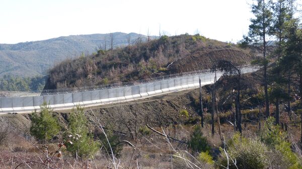 جدار تركيا العازل على الحدود السورية  - سبوتنيك عربي