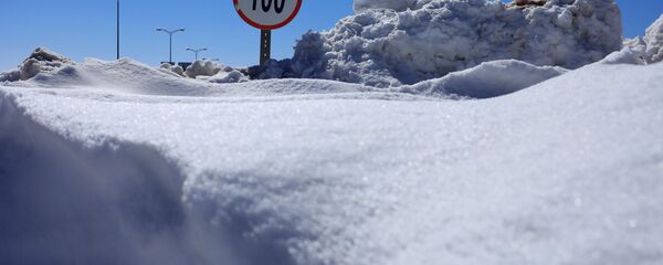 ثلوج تغطي الأطلس الصحراوي في شرق الجزائر، 25 يناير كانون الثاني 2017 - سبوتنيك عربي