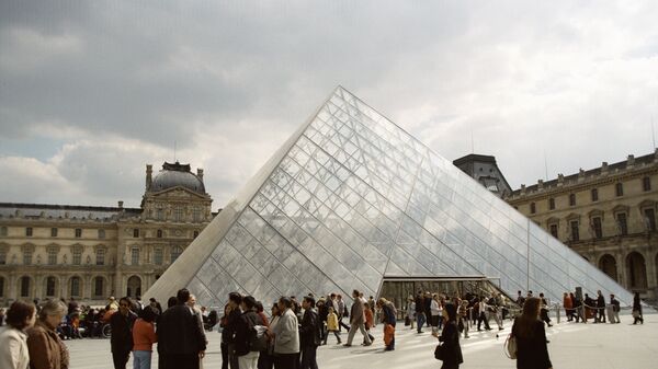 متحف اللوفر - سبوتنيك عربي