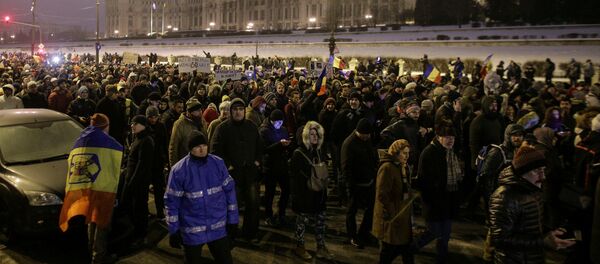 احتجاجات حاشدة في رومانيا - بوخارست - سبوتنيك عربي