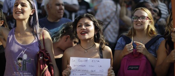 مظاهرات عارية في  العاصمة الأرجنتينية - سبوتنيك عربي