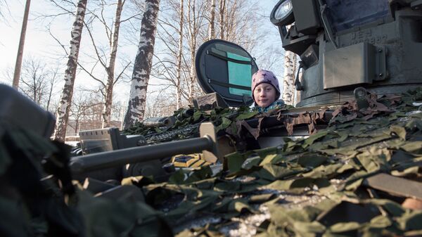 عرض عسكري لقوات الناتو في لاتفيا - سبوتنيك عربي