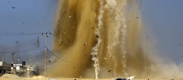 قصف إسرائيلي لموقع شرطة البحرية الفلسطينية في شمال قطاع غزة، فلسطين، 6 فبراير/ شباط 2017 - سبوتنيك عربي