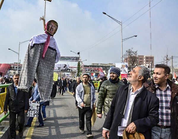 مسيرات في إيرانة مناهضة للسياسة الأمريكية - سبوتنيك عربي