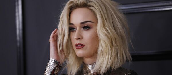 كاتي بيري خلال حفل غرامي - سبوتنيك عربي