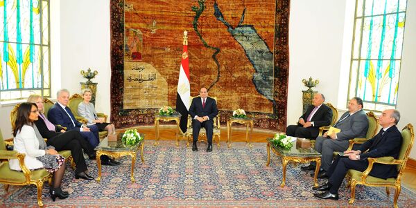 السيسي يستقبل مديرة اليونسكو - سبوتنيك عربي