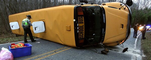 انقلاب حافلة - سبوتنيك عربي