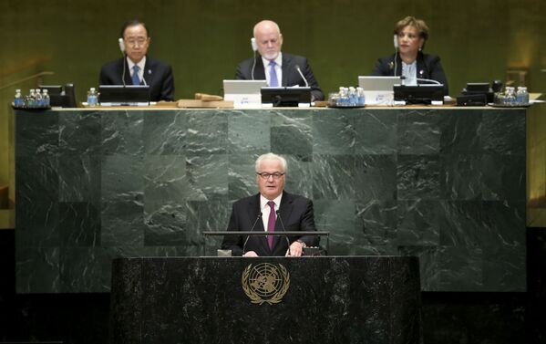 ممثل روسيا الدائم لدى الأمم المتحدة فيتالي تشوركين بمقر الأمم المتحدة، 13 أكتوبر/ تشرين الأول 2013 - سبوتنيك عربي