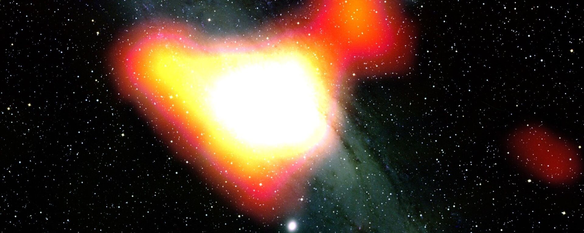 يلاحظ أن فائض من أشعة غاما ينطلق من قلب المجرة M31 إلى خارجها. يلاحظ أن فائض من أشعة غاما ينطلق من قلب المجرة M31 إلى خارجها. - سبوتنيك عربي, 1920, 30.09.2024