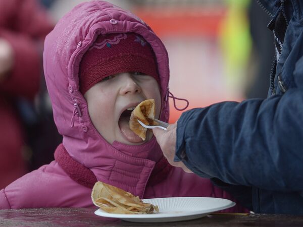 عيد ماسلينيتسا في موسكو - سبوتنيك عربي