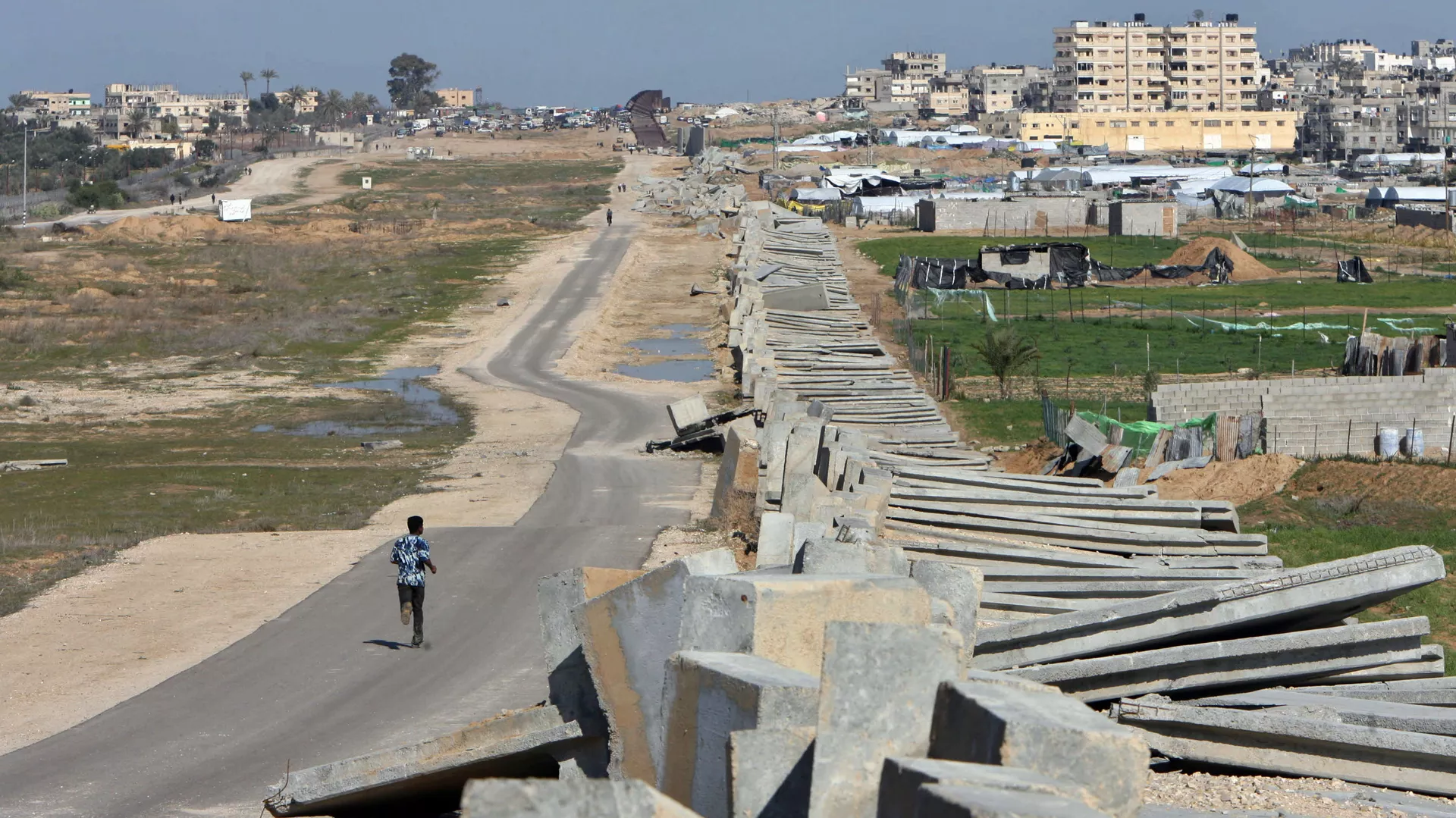 الجدار الفاصل ما بين الحدود الفلسطينية المصرية جنوب قطاع غزة، 2008 - سبوتنيك عربي, 1920, 03.06.2024