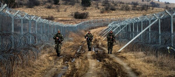 حرس الحدود بين مقدونيا واليونان - سبوتنيك عربي