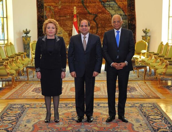 السيسي وفالينتينا ماتفيينكو وعبد العال - سبوتنيك عربي