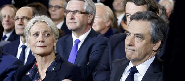 المرشح الرئاسي الفرنسي فرانسوا فيون وزوجته بينيلوب فيون - سبوتنيك عربي