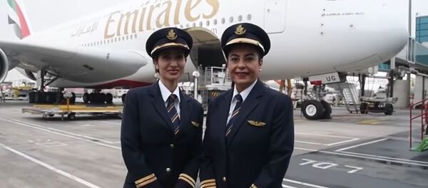 مصرية و إماراتية تقودان أكبر طائرة ركاب في العالم - سبوتنيك عربي