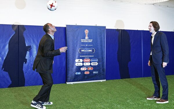 اللاعب البرازيلي كافو في زيارة لسانت بطرسبورغ - سبوتنيك عربي