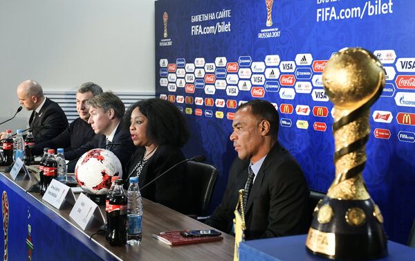 اللاعب البرازيلي كافو في زيارة لسانت بطرسبورغ - سبوتنيك عربي