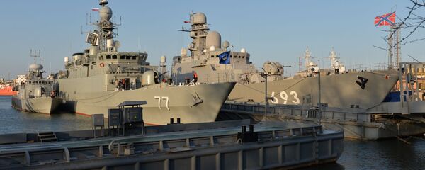 سفن البحرية الإيرانية تصل إلى ميناء محج قلعة التابع لأسطول بحر قزوين - سبوتنيك عربي