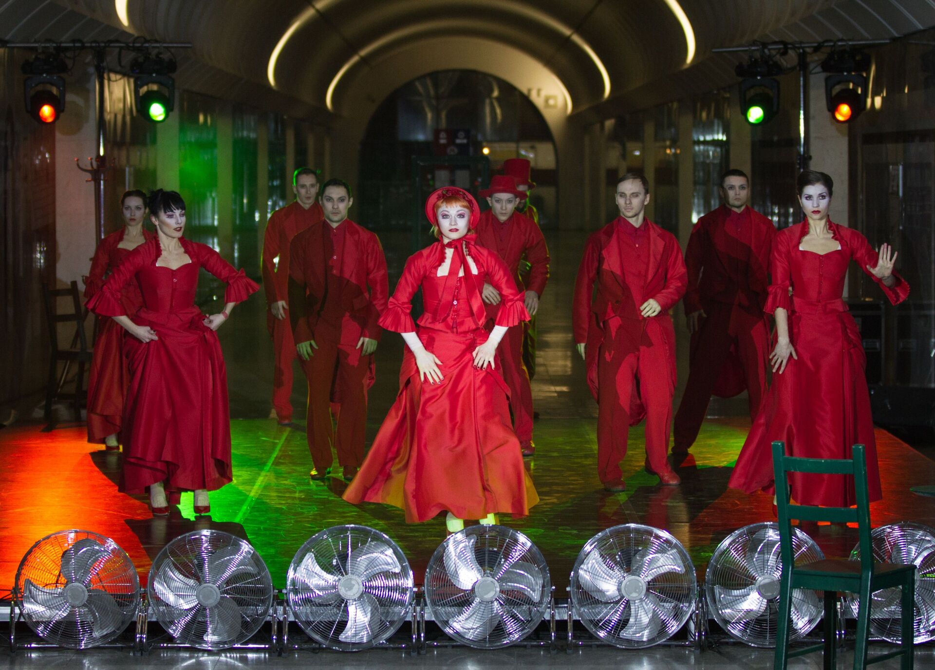 ليلة الباليه في مترو أنفاق موسكو بمحطة دوستويفسكي - سبوتنيك عربي, 1920, 01.03.2023