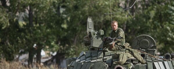 حاجز أمني عند مدخل عاصمة جمهورية أوسيتيا الجنوبية - سبوتنيك عربي