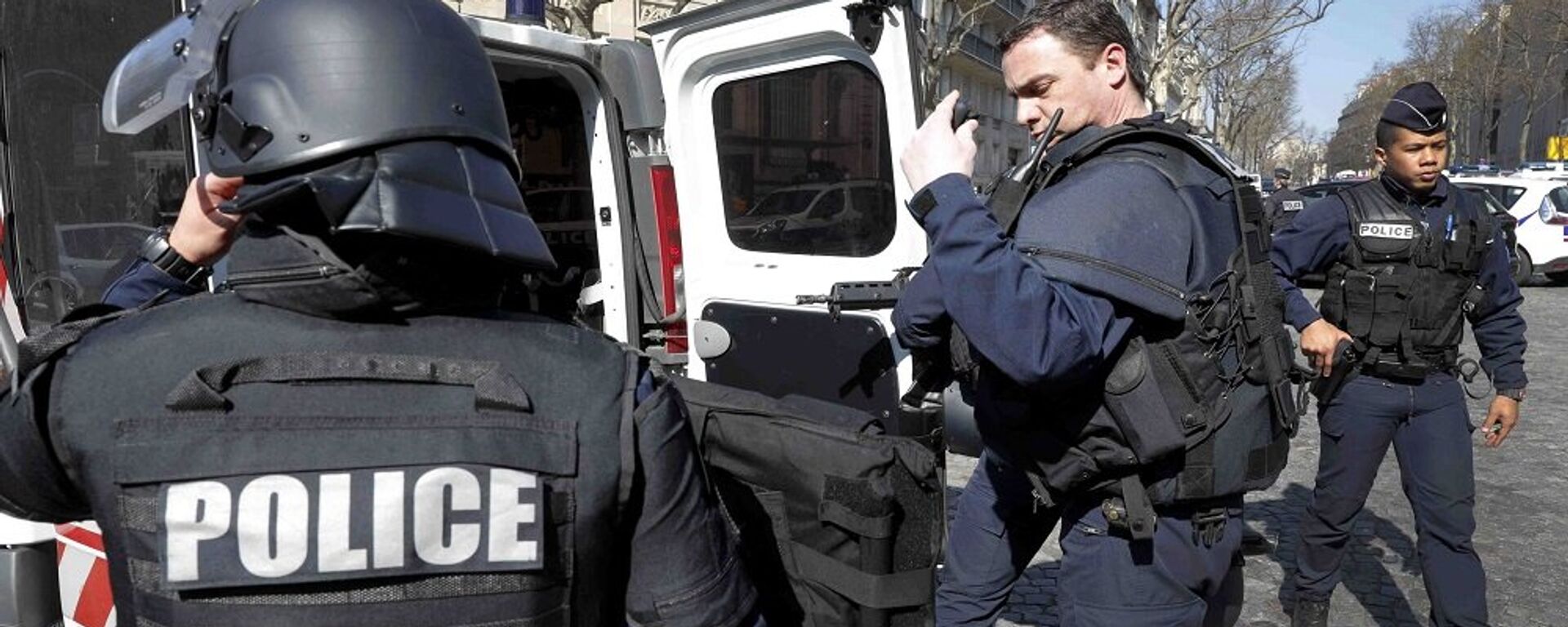 الشرطة الفرنسية - سبوتنيك عربي, 1920, 30.03.2019