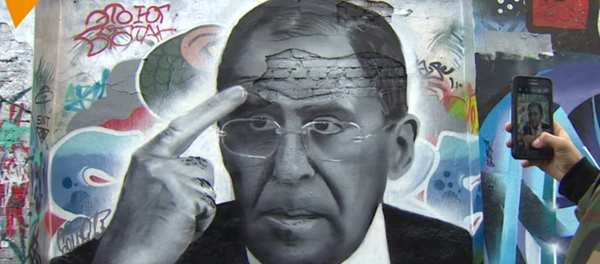 غرافيتي لافروف غرافيتي لافروف - سبوتنيك عربي