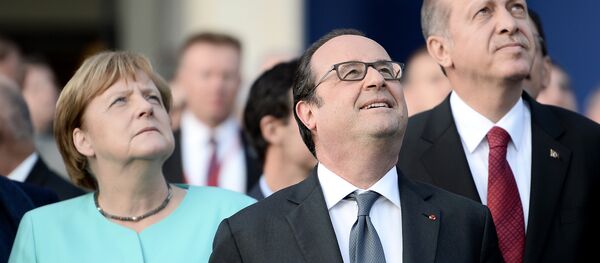 رئيس تركيا رجب طيب إردوغان ومستشارة ألمانيا أنجيلا ميركل ورئيس فرنسا فرانسوا أولاند - سبوتنيك عربي