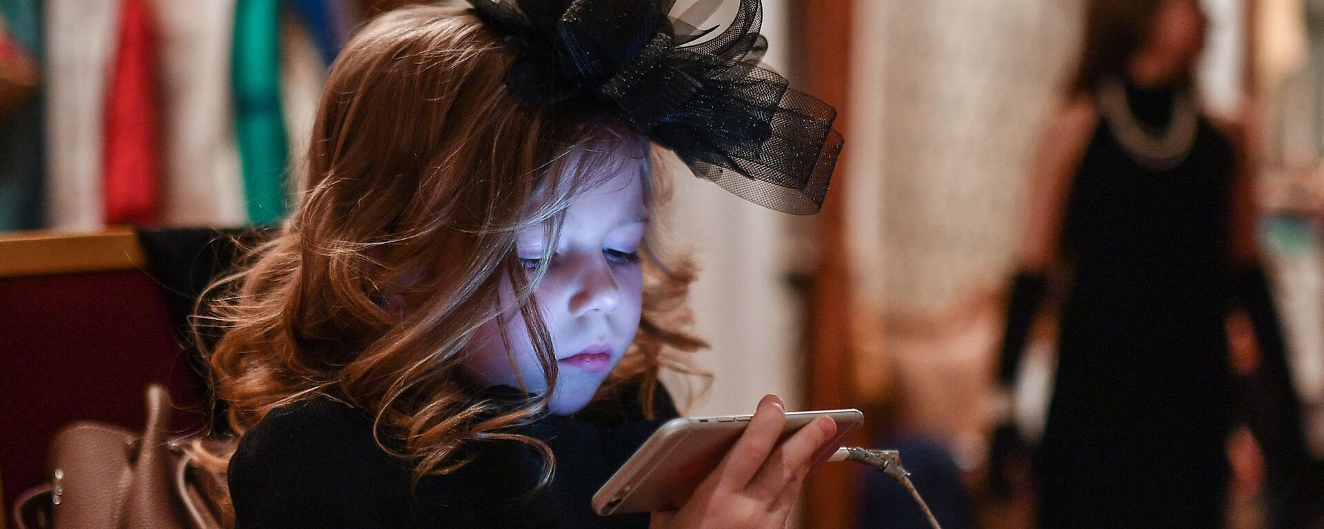 الفتيات اليافعات المشاركات في مسابقة حسناء روسيا الصغيرة لعام 2017 في فندق كورستون هوتيل كلاب بمدينة موسكو - سبوتنيك عربي, 1920, 17.12.2022