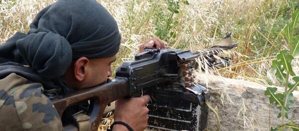 الجيش السوري يحصن مواقعه قرب محردة بمساندة السكان - سبوتنيك عربي