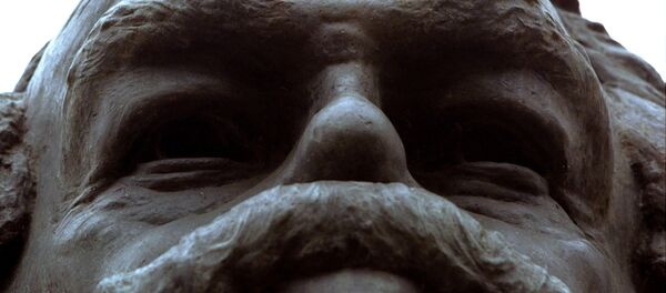 تمثال كارل ماركس في لندن - سبوتنيك عربي