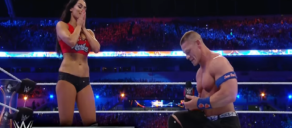 جون سينا وصديقته نيكي بيلا - سبوتنيك عربي