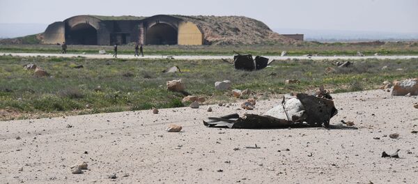 الصور الأولية للقصف الأمريكي على قاعدة الشعيرات السورية - سبوتنيك عربي