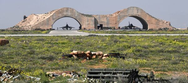 الصور الأولية للقصف الأمريكي على قاعدة الشعيرات السورية - سبوتنيك عربي