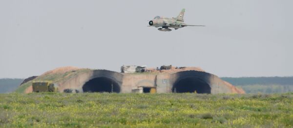 القوات الجوية السورية تستأنف الطيران الجوي من مطار القاعدة الجوية السورية الشعيرات، سوريا - سبوتنيك عربي