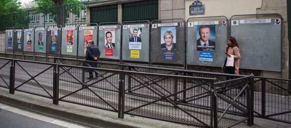 بدء الحملة الدعائية الانتخابية رسميا للمرشحين للانتخابات الرئاسية في فرنسا، تبدأ الجولة الأولى في 23 أبريل/ نيسان 2017 بدء الحملة الدعائية الانتخابية رسميا للمرشحين للانتخابات الرئاسية في فرنسا، تبدأ الجولة الأولى في 23 أبريل/ نيسان 2017 - سبوتنيك عربي