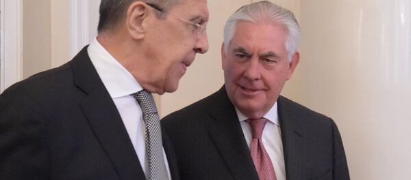 وزير الخارجية الروسية سيرغي لافروف ووزير الخارجية الأمريكية ريكس تيلرسون - سبوتنيك عربي